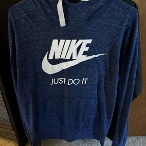 Women’s Nike Sweatshirt